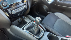 Nissan Qashqai 1.3 DiG-T N-Connecta 5dr [Glass Roof Pack] Petrol Hatchback